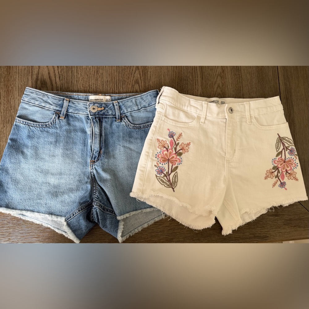 Lot of 2 Very Good condition Girls Abercrombie Kids Denim Shorts 13/14